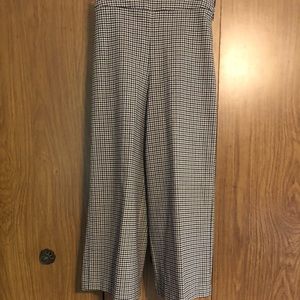 Women’s business casual wear